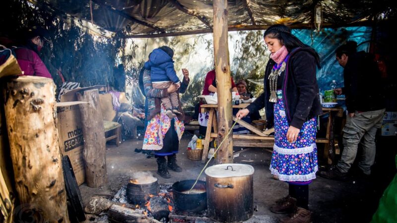 Prisioneros políticos mapuche en huelga de hambre se encuentran al borde de la muerte