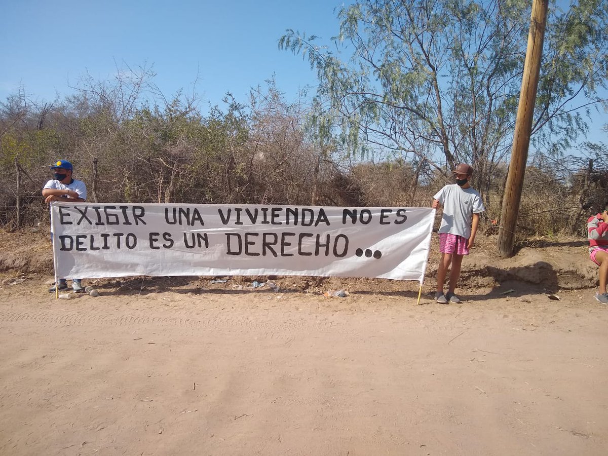 ORGANIZACIÓN : «Es un terreno abandonado por mas de 30 años, ante la necesidad de viviendas decidimos lotearlo».