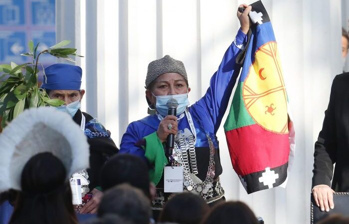 ELISA LONCON: Una mapuche a la Convención Constituyente chilena