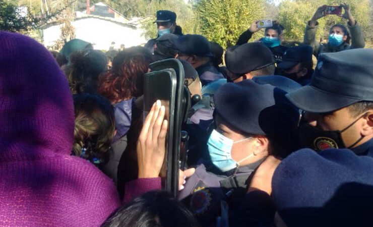 Detienen a tres manifestantes por causas ambientales , la lucha encontra del proyecto Autovía de Punilla continúa