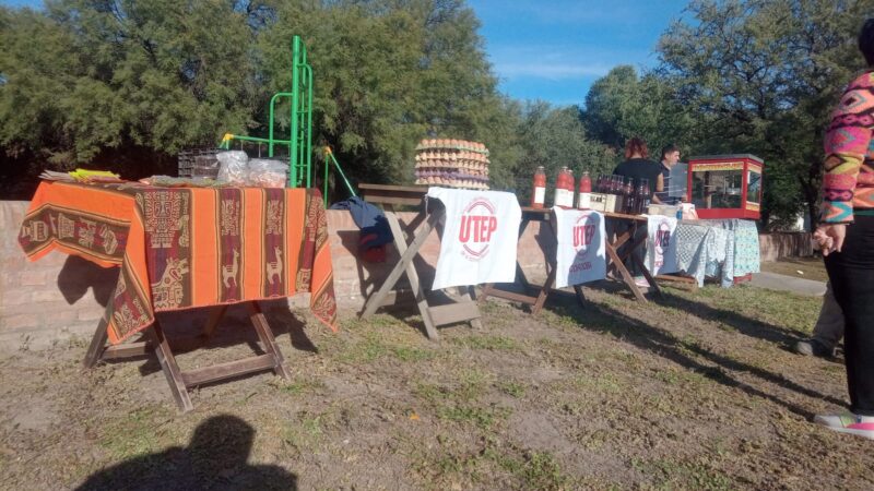 Feria de productores locales en Los Sauces