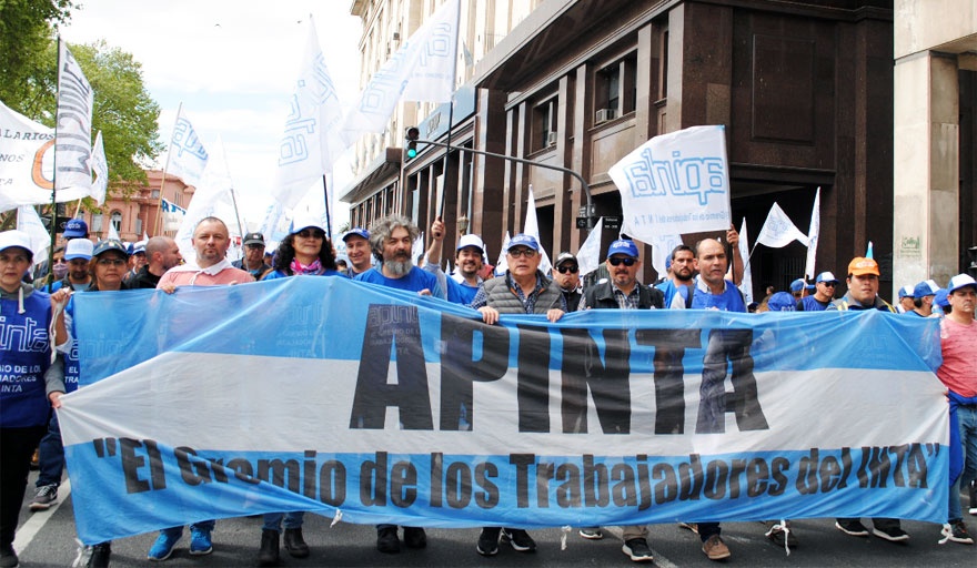 Peligran 1500 puestos de trabajo en el INTA